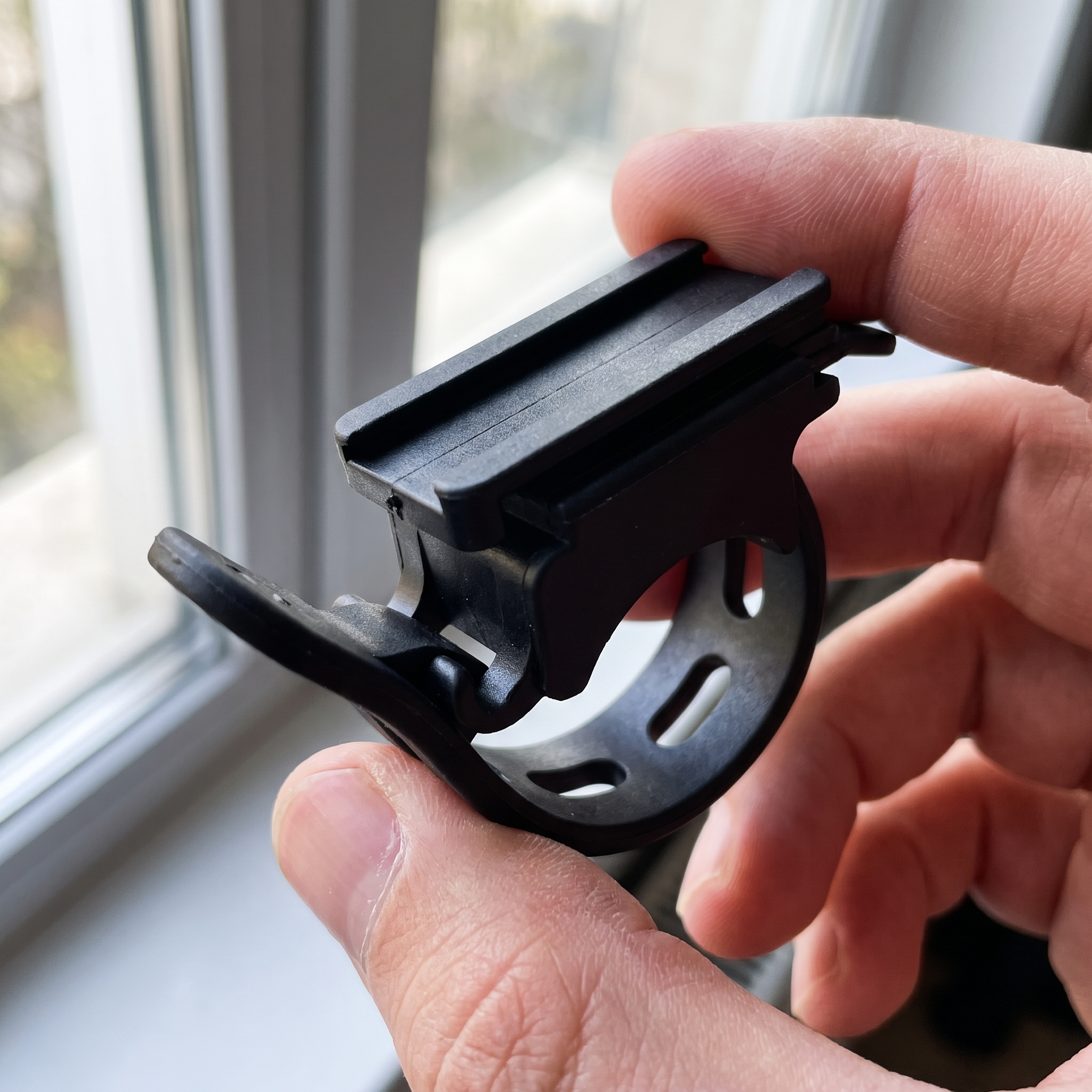 Nova Frontlicht Ersatzhalterung Detail – Schiene und Hebel